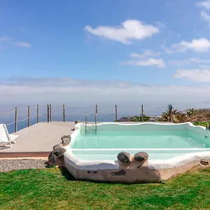 Flatguest Charming House + Pool + Terrace + Views Santa Maria de Guia de Gran Canaria