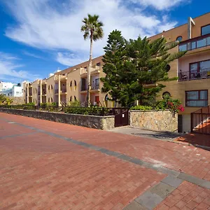  Apartamento Giraud Ii - Secluded Beachfront Duplex